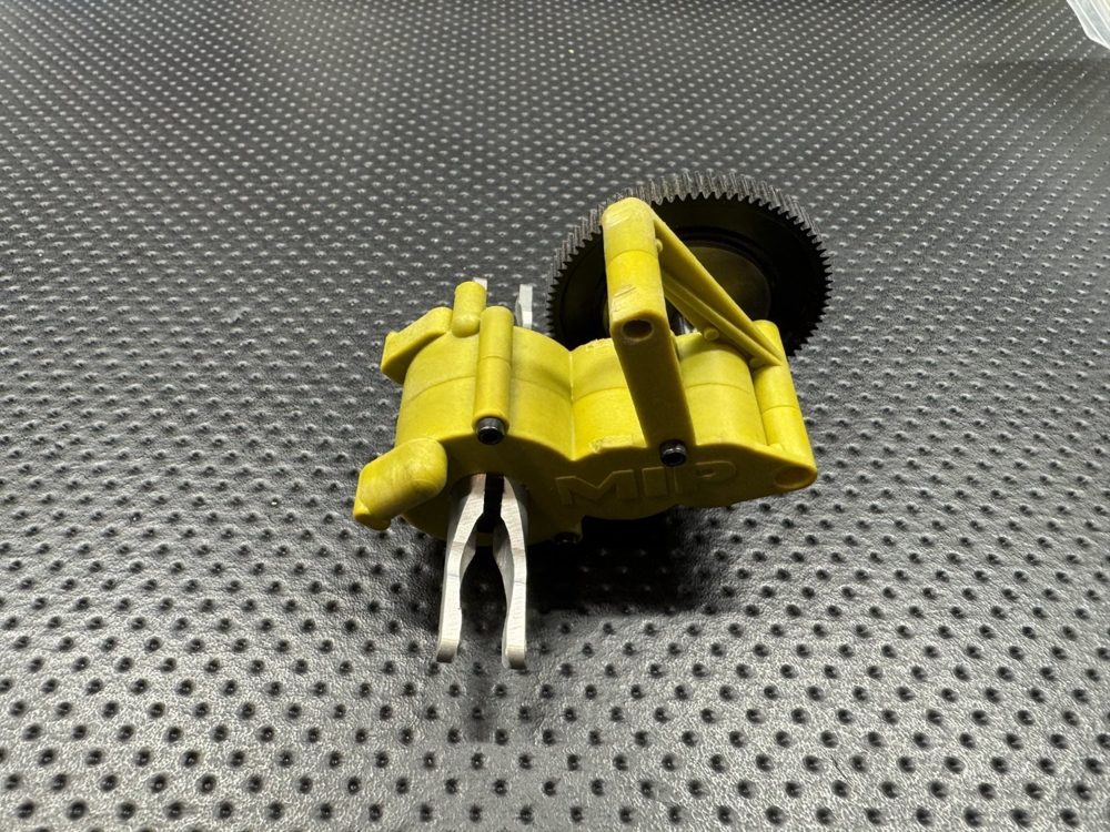 Vintage MIP Yellow Transmission Spur Slipper Outdrives for Team Associated RC10 photo 3