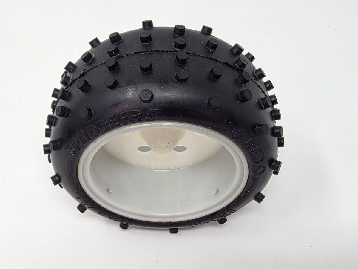 Vintage RC10 Wheels w/ Pro-Line Pro-10 Rear & Associated TQ-72 Front Tires photo 3