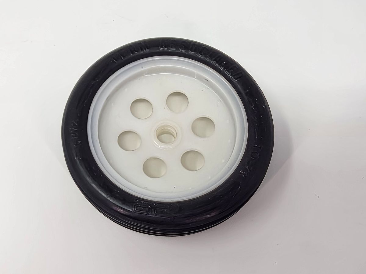 Vintage RC10 Wheels w/ Pro-Line Pro-10 Rear & Associated TQ-72 Front Tires photo 4