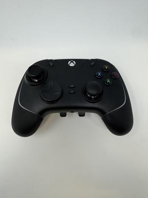 Razer Wolverine V2 Chroma Black loose
