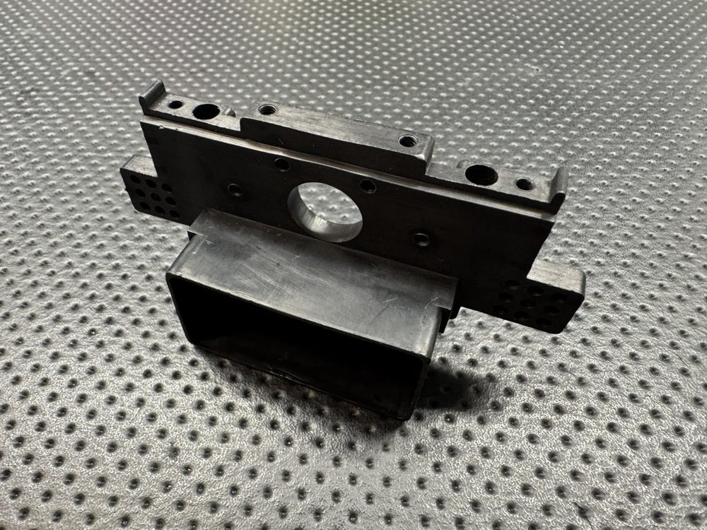 Vintage Andy's Molded RC10 Chassis w/ Battery Box, Bulkhead and RPM Bumper photo 11