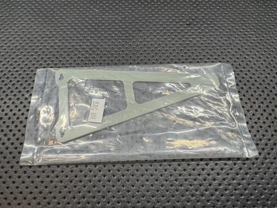 Vintage Team Associated RC10 Worlds Car Battery Brace x2 (1 Bagged HH)