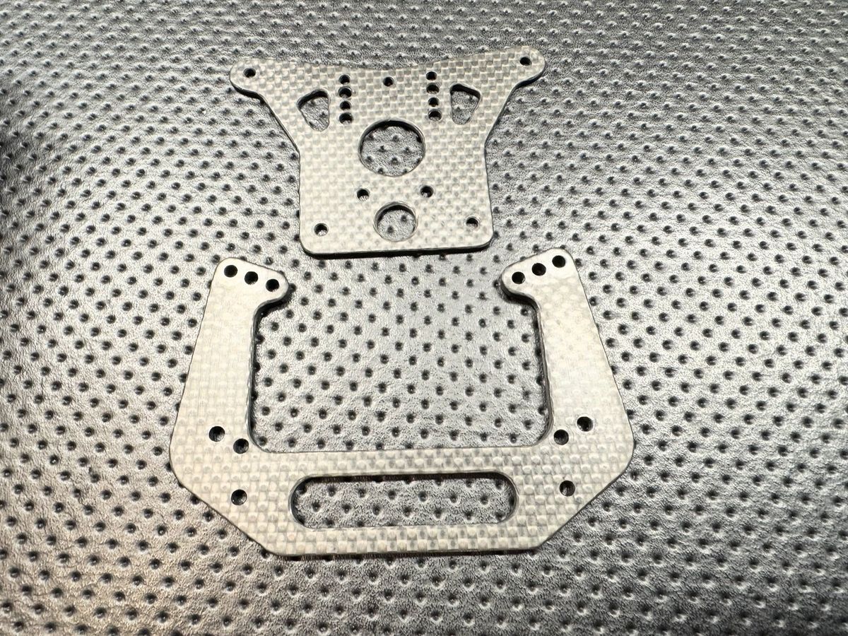 Vintage Retro RC10 Carbon Fiber Shock Towers F/R w/ B6 Wing Mount photo 2