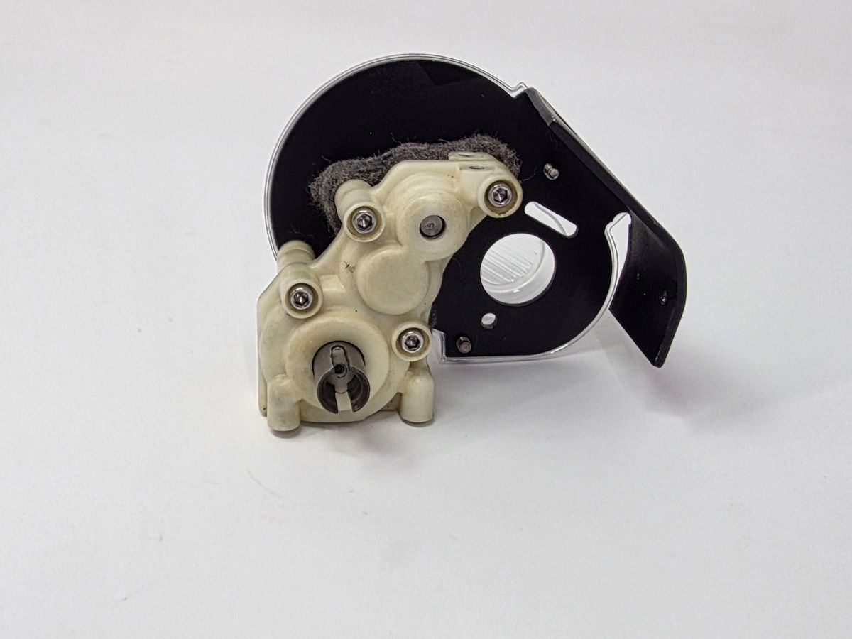 Vintage Team Associated RC10 Stealth Transmission w/ Gear Cover & Felt Seal photo 2